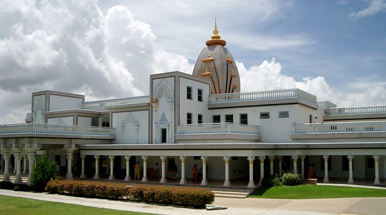 RadhaMadhavDham